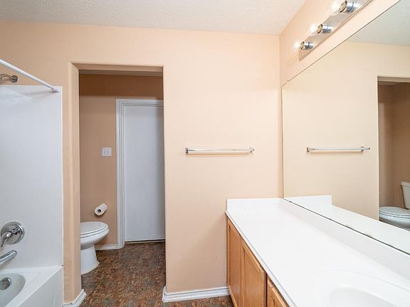5th image of 9003 Serena Ln