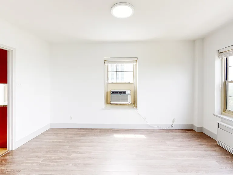 Dining/Living room