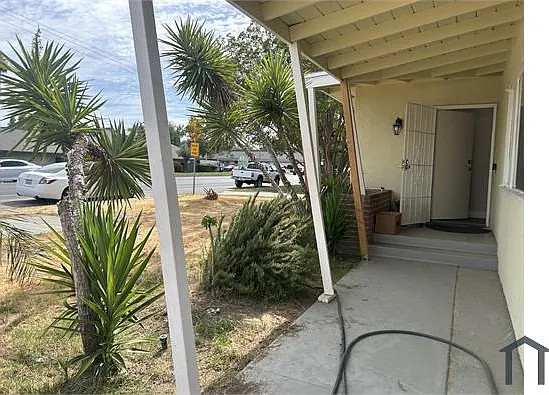 3233 E Dakota Ave — Photo 3