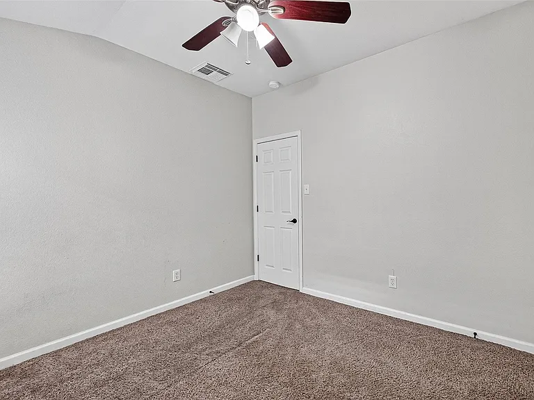10907 Barker Gate Ct — Photo 25