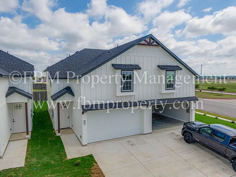 920 Cooksey Ct #B — Photo 3