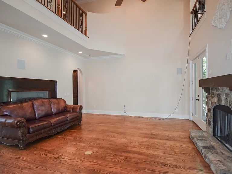 1634 Presley Ct — Photo 9