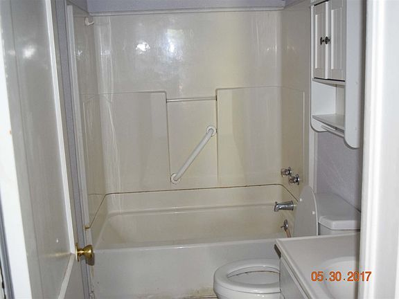 3rd image of 604 N 6th St