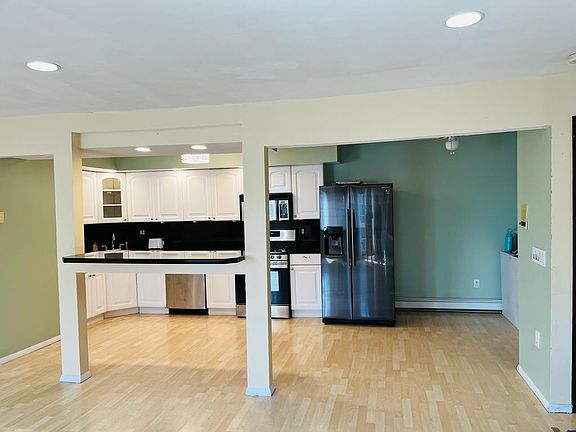 3rd image of 27A Gardenia Ln #27A