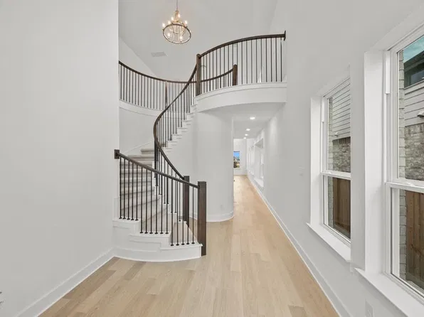 357 Blue Summit Bnd, Liberty Hill, TX 78642