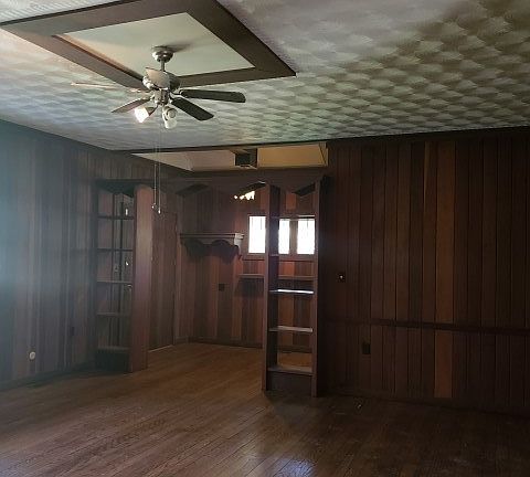 3rd image of 8300 E State Road 46