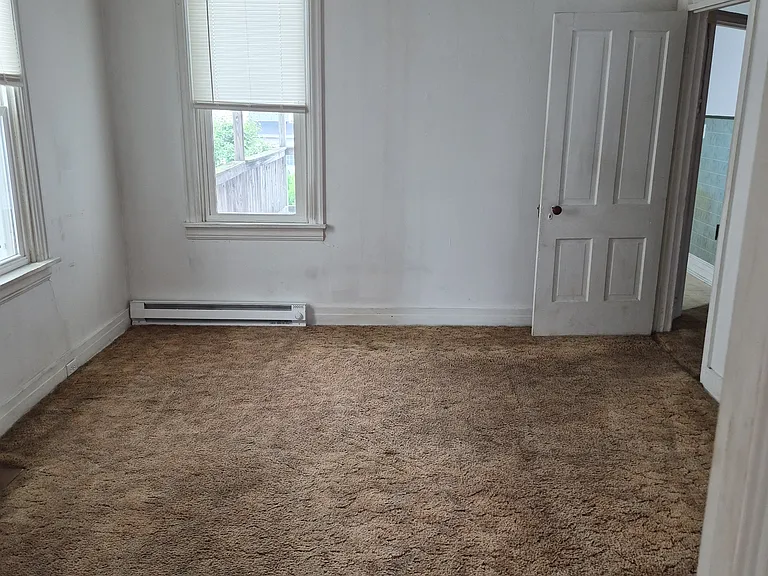 322 S 6th St #2 — Photo 5