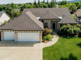 3379 Old Lantern Dr, Redding, CA