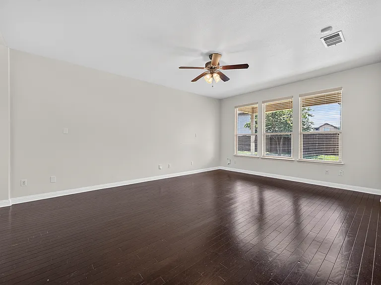 16208 McAloon Way — Photo 7