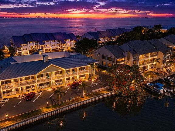 3rd image of 611 Destiny Dr #403