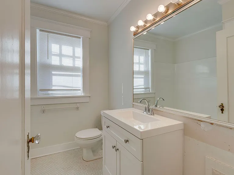 2512 Natchez Trce #A — Photo 16