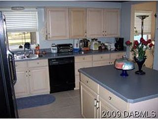 3rd image of 611 Tarragona Way