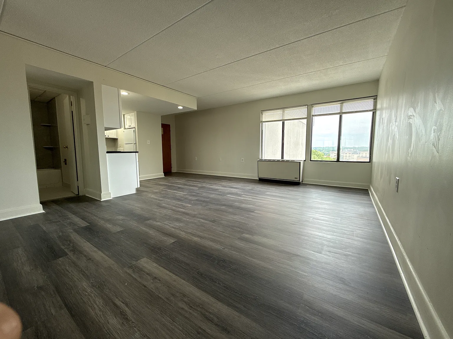 2 bed, 828 sqft, $2,950 — Photo 3