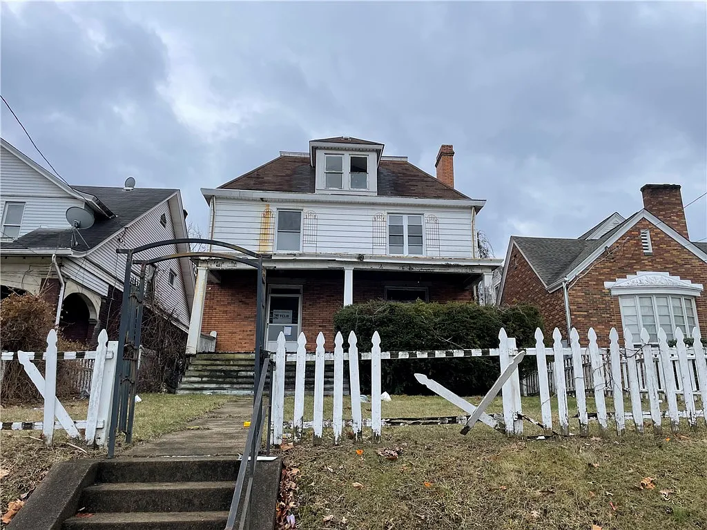 414 Mitchell Ave photo 1