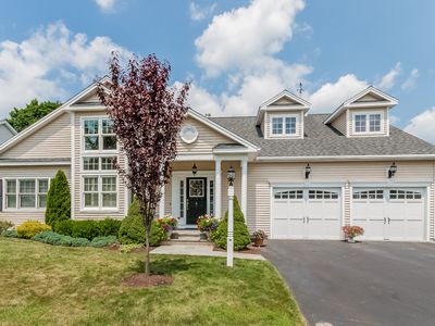 4 Winding Way, Trumbull, CT, 06611