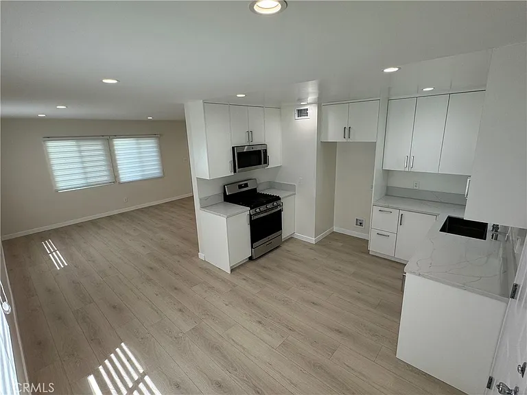 1206 E Harvard St #A — Photo 2