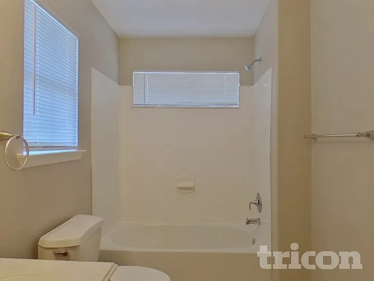 33107 Cottonwood Bnd — Photo 10