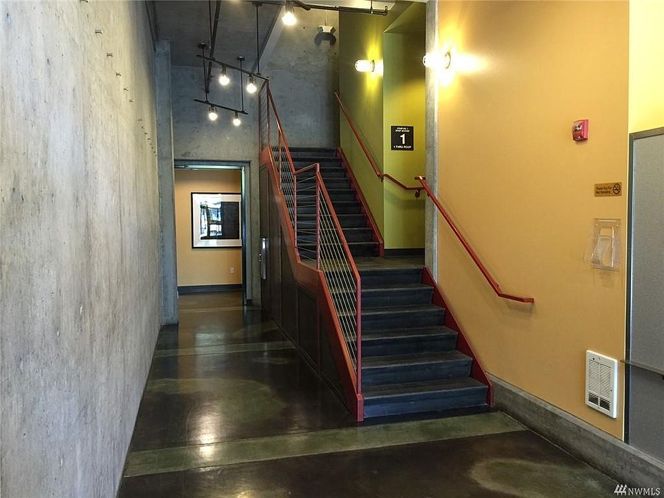 2nd image of 2504 Western Ave #521N