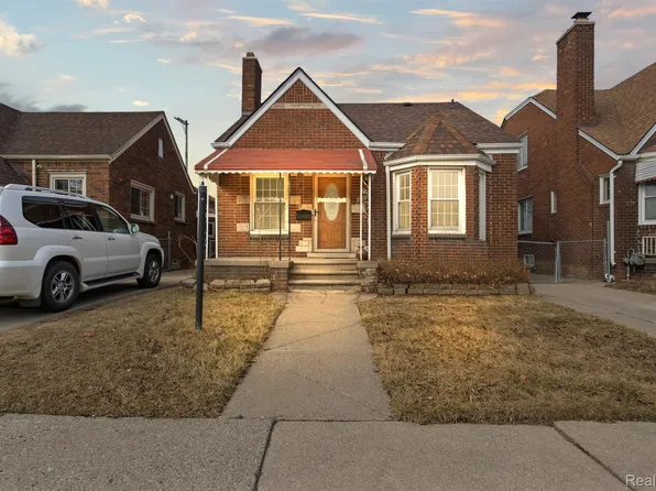 6115 Yinger Ave, Dearborn, MI 48126