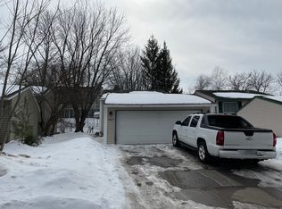 7827 Rimbley Rd, Woodbury, MN 55125