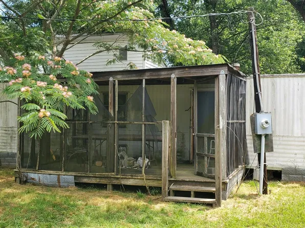 101 Johnsons Dr, Urbanna, VA 23175