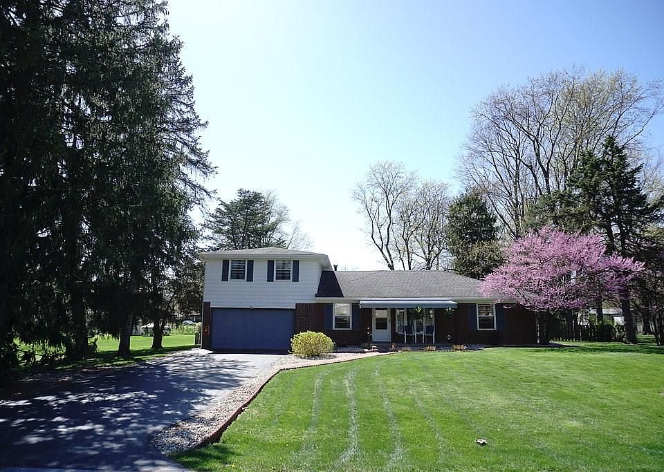 1st image of 4830 Ingleside Ln