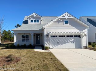 331 Bluebird Ln, Hampstead, NC 28443