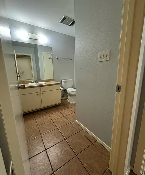 239 Craddock Ave #B — Photo 55