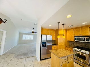 5977 Farrelo Rd, Yucca Valley, CA 92284