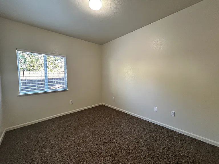 412 Enslen Park Ct — Photo 8