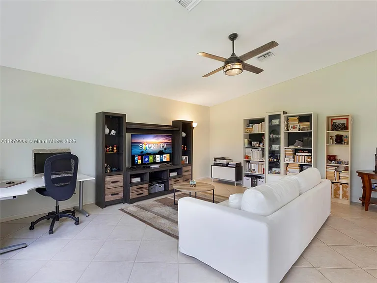 2549 Egret Lake Dr — Photo 8