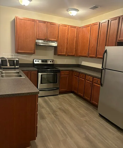 920 Southmoor Dr #204 — Photo 9