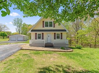 633 Price Cir, Lafayette, TN 37083