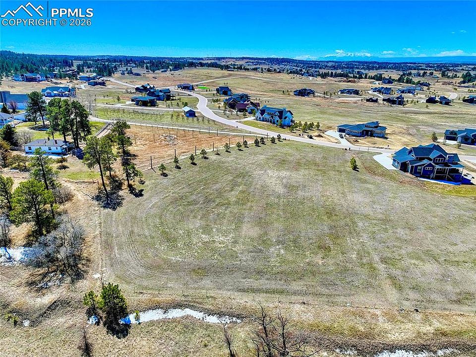 1st image of 2568 Fox View Trl