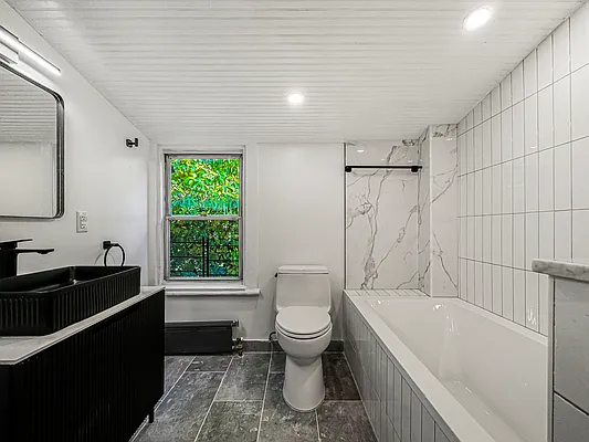 Rented by R New York | media 20