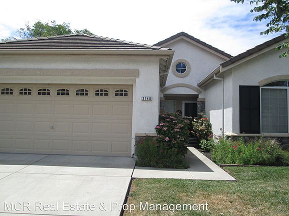 3rd image of 3748 Bridlewood Cir