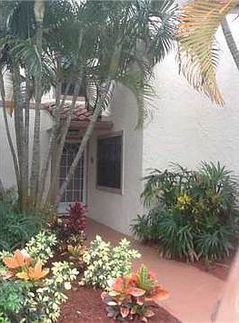 1st image of 130 Palm Ave APT 18
