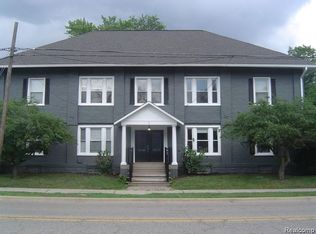 8 Pontiac St APT 6, Oxford, MI 48371