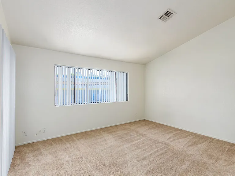 5072 S Rainbow Blvd #205 — Photo 9