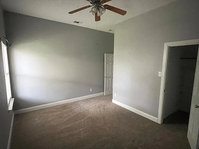 2602 Hearthside Ln — Photo 5
