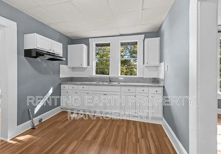 2309 Eufaula Ave — Photo 9
