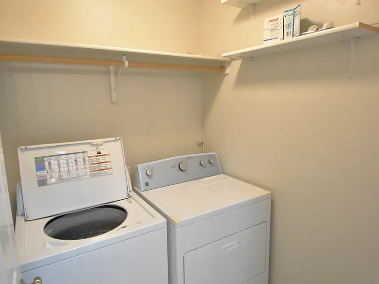 3222 S Lindsay Ave — Photo 11