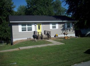 106 Sierra Cir, Macon, MO 63552