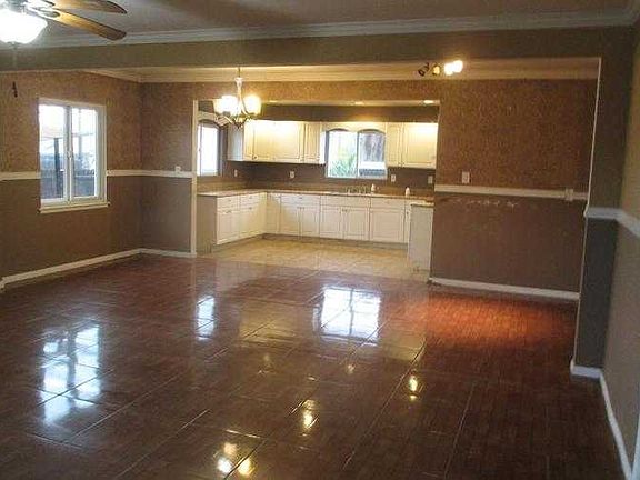 Front Unit: Living room/Dining/Kitchen