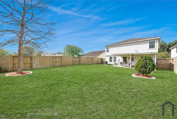 4 bed, 2660 sqft, $2,500 — Photo 4