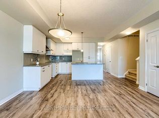 124 Seabrook Dr #8, Kitchener, ON N2R 0R7