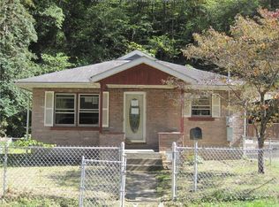 484 S Ruffner Rd, Charleston, WV 25314