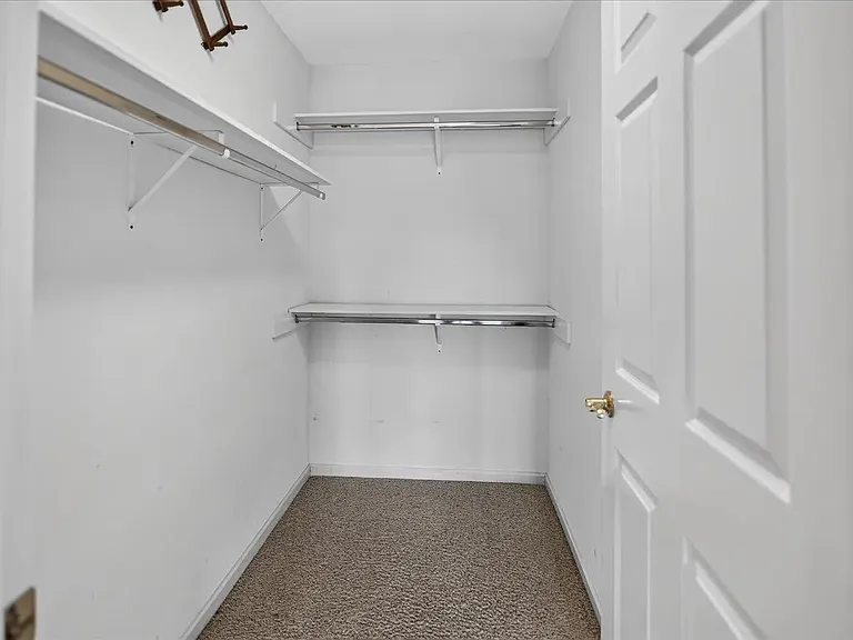 2991 Holborn Cir — Photo 37