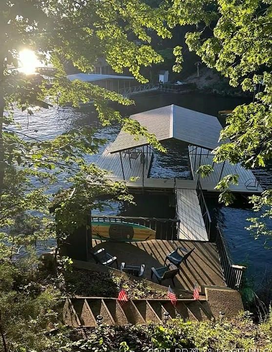 1st image of 41 Tavern Cay Dr