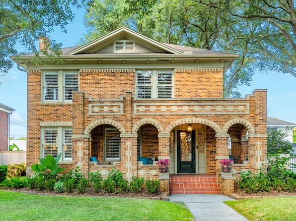 20 Cedar Lawn Dr S, Galveston, TX 77551